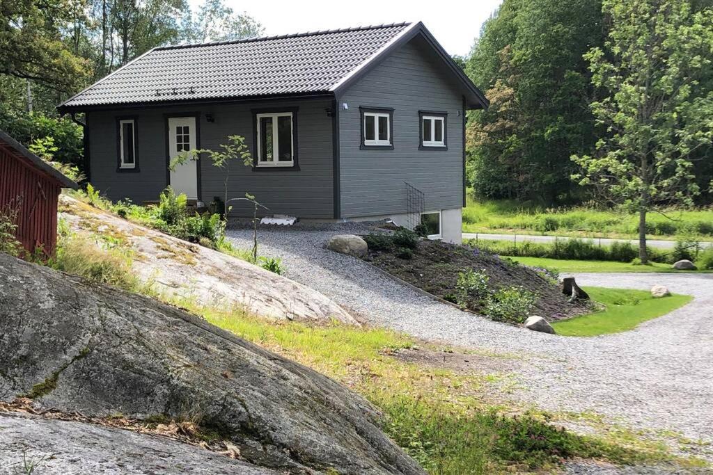 Cottage Perfect For Short Time Rent Gustavsberg Eksteriør billede